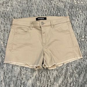 Express stretch mid rise shorts